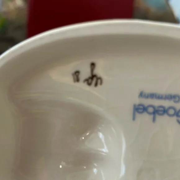 VINTAGE MJHUMMEL GOEBEL WGERMANY 47 3/0 #41 GOOSE GIRL FIGURINE 4” signed 1970’s - Picture 16 of 17